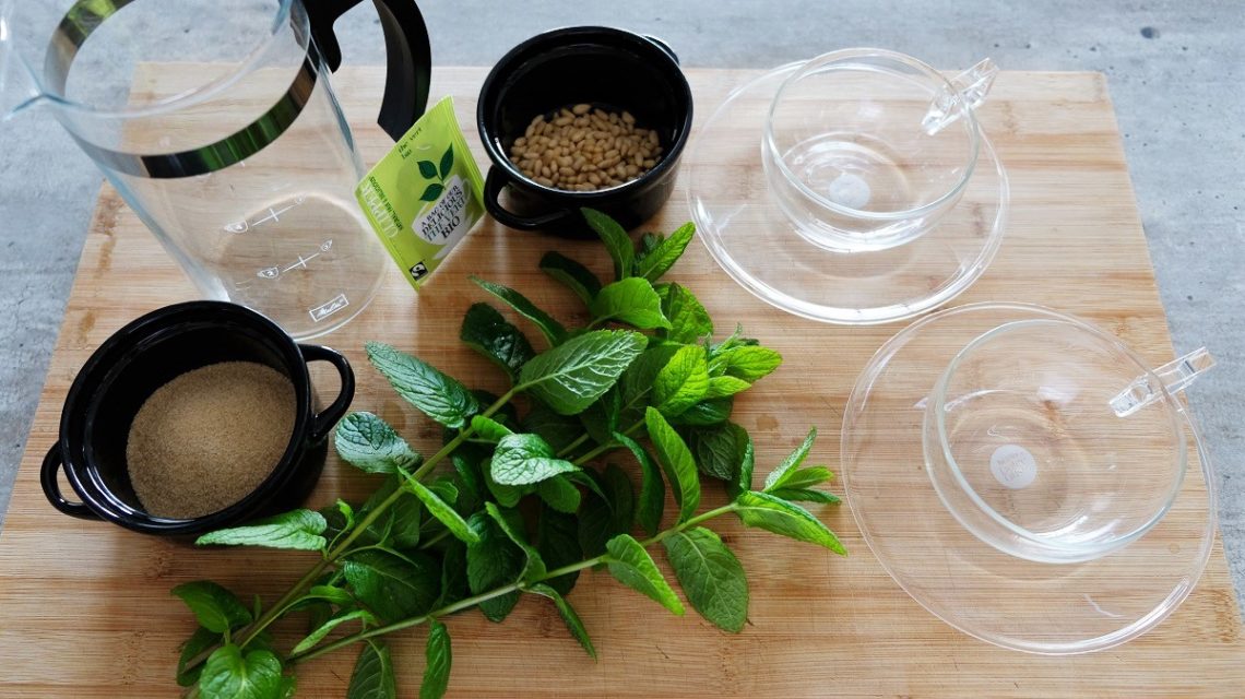 Tunisian Mint Tea with Pine Nuts - Bake Eat